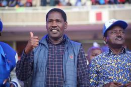 File image of Peter Munya.